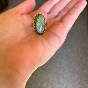 Vintage 14k Gold Green Spiderweb Turquoise Ring